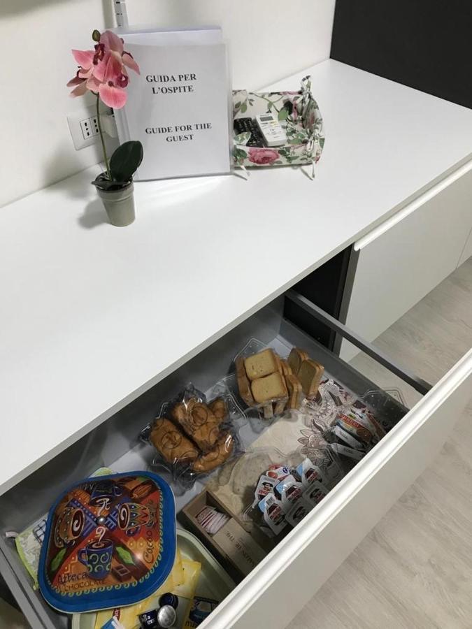 Appartamento In Zona Bocconi Milano Ngoại thất bức ảnh